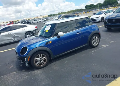 2013 Mini Cooper Cooper from USA, damaged, VIN WMWSU3C53DT679883